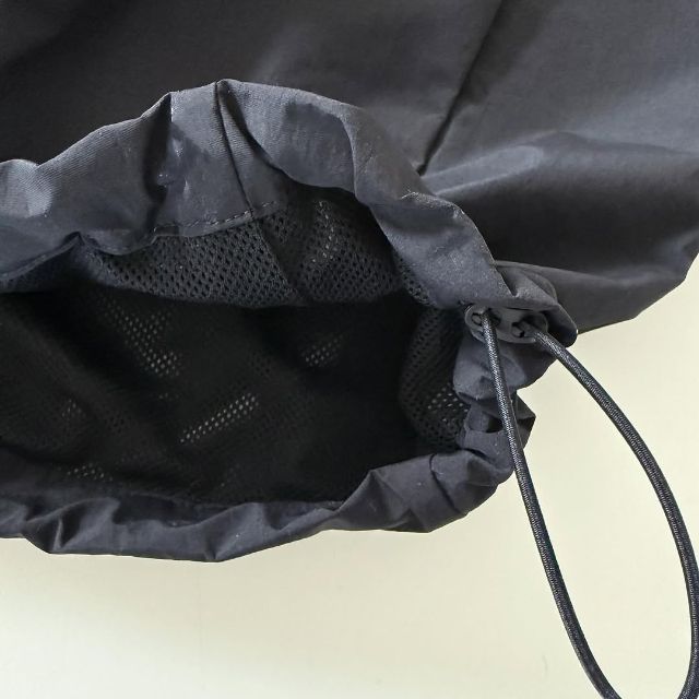 ウィンドプルーフベストの裾部分