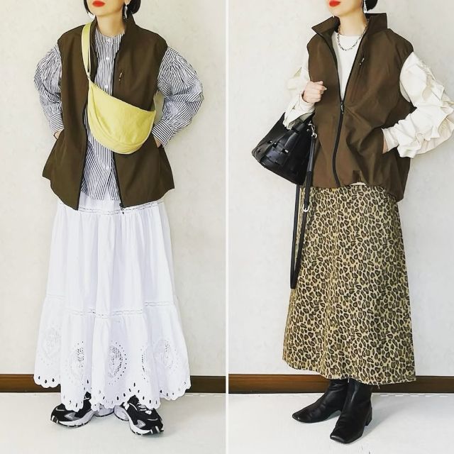 ウィンドプルーフベストとスカートのコーデ