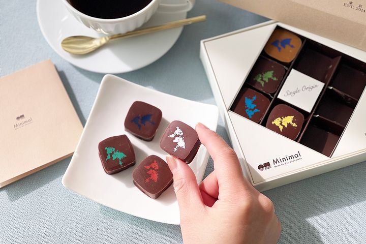 （上から時計周りに）「青：Ghana」「白：Madagascar」「赤：Peru」「緑：Mexico」