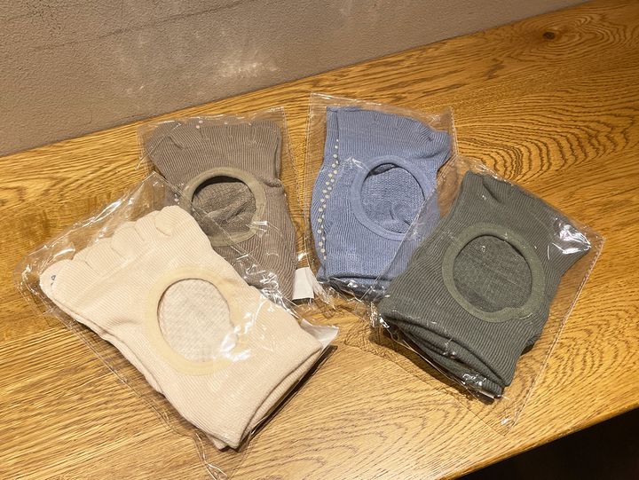 「オリジナルソックス」各1650円