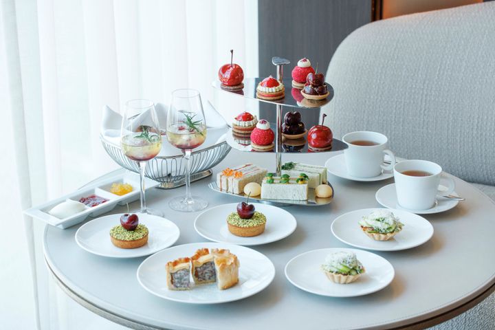 チェリー アフタヌーンティー 平日8,000円/土日祝9,200円(税・サ込)