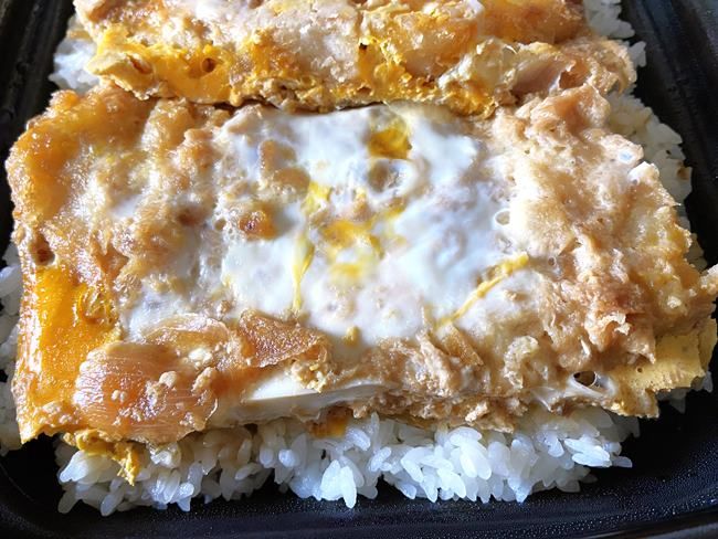 ロースかつ丼（３倍盛り）