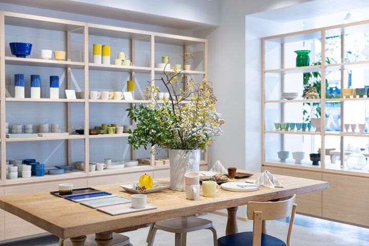 道後温泉からすぐ♪ 愛媛発、北欧デザイン×日本の手仕事が融合したプロダクトに出合える「Mustakivi gallery&」と「Mustakivi house」