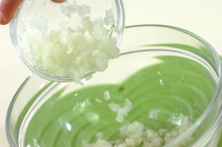 中華風トマトサラダの作り方1