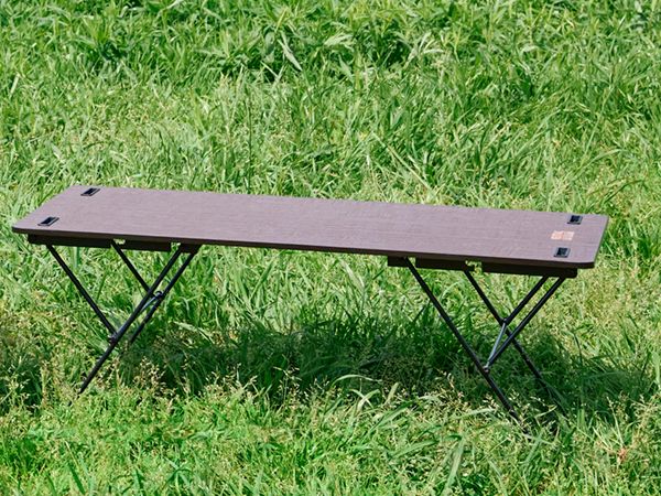 「何を買えば正解？」アイディアが画期的すぎる！キャンプを快適にするチェア＆テーブル