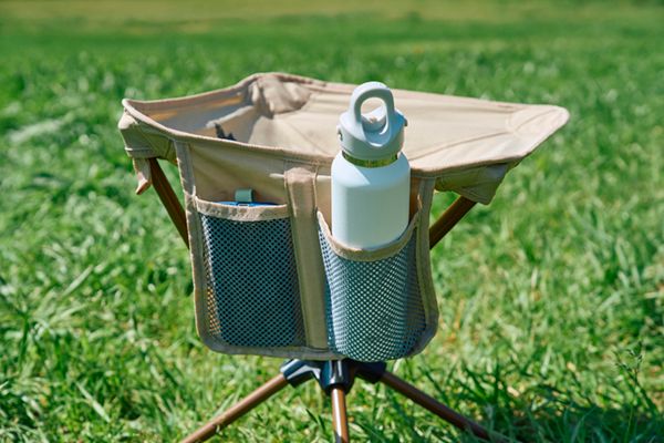 「何を買えば正解？」アイディアが画期的すぎる！キャンプを快適にするチェア＆テーブル