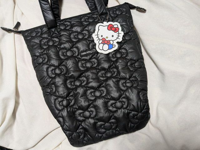 ハローキティリボンキルティングバッグのスナップボタンを取ったところ