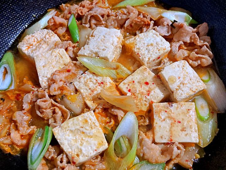 完成したうま辛キムチ豆腐