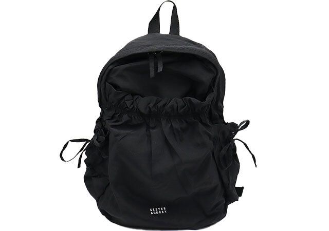 宝島社ムック付録のSISTER AUDREYの黒リュック2