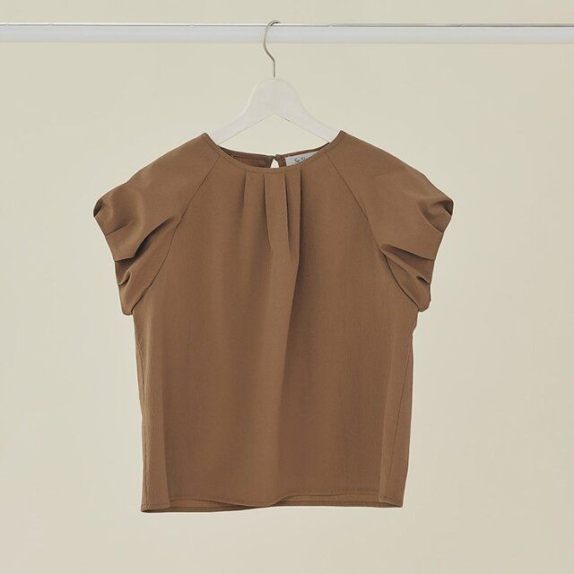 しまむらのバルーン袖ブラウス