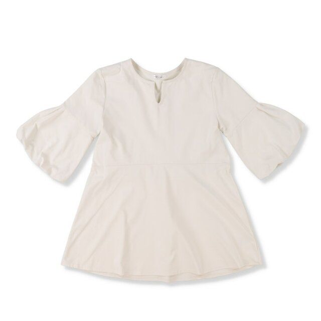 しまむらのペプラムプルオーバー