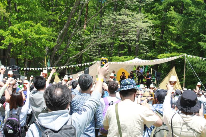 北軽井沢の大自然の中、よなよなエールで乾杯！〈ヤッホーブルーイング〉が手掛ける野外ビールフェス「超宴」【心に響くミニトリップ】