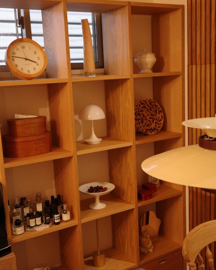 「見せる収納」でスッキリおしゃれに。お手本にしたいインテリア3選