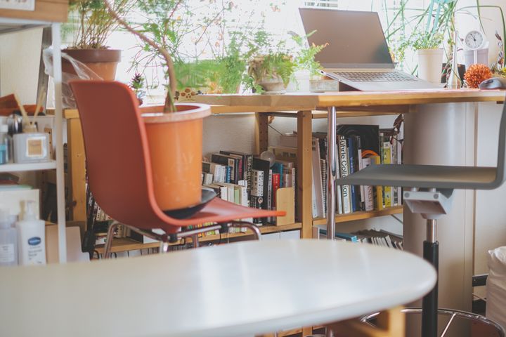 「見せる収納」でスッキリおしゃれに。お手本にしたいインテリア3選