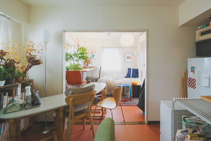 「見せる収納」でスッキリおしゃれに。お手本にしたいインテリア3選