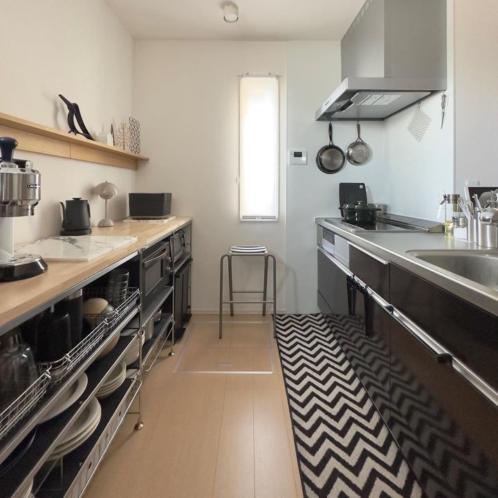 「見せる収納」でスッキリおしゃれに。お手本にしたいインテリア3選