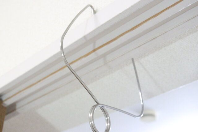 ダイソー ステンレスかもいハンガー 使用方法