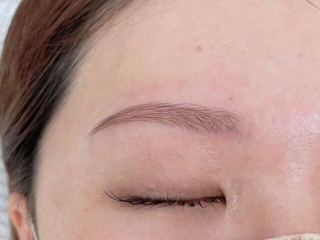 眉尻 タレすぎている