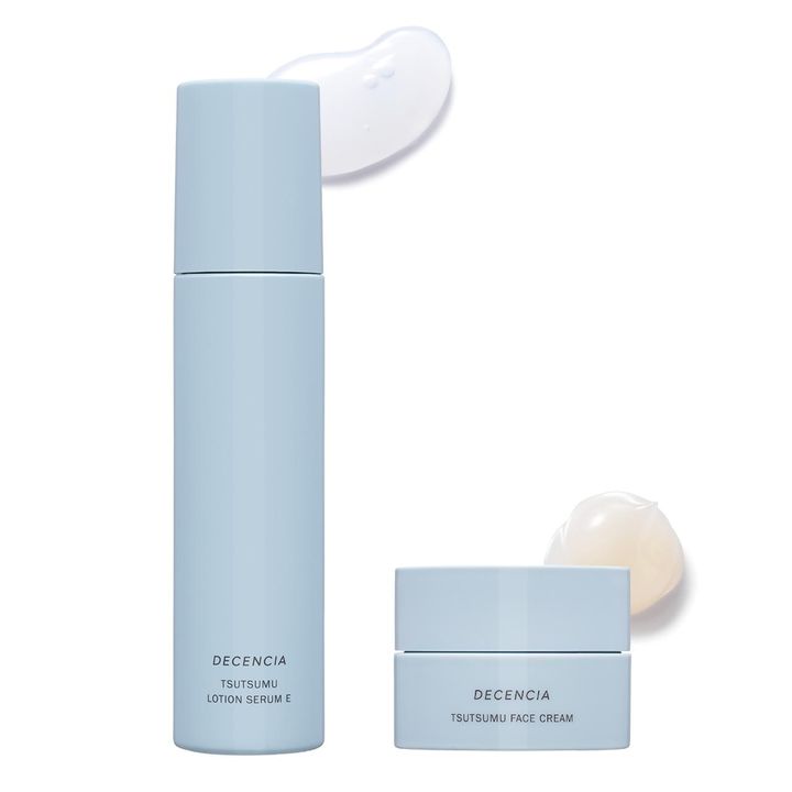 画像: （左から）とろみテクスチャーがお肌にやさしく馴染む。ディセンシア つつむ ローションセラム E 120ｍL ￥3,740、こっくりとした使用感で外的刺激をブロック。同 フェイスクリーム 30g ¥3,300／ともにディセンシア 出典：ディセンシア公式サイト