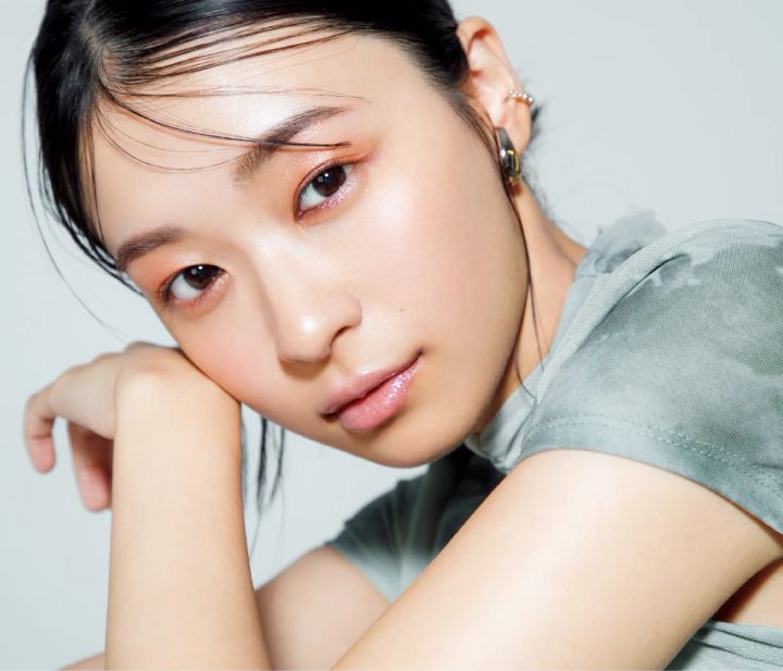 林 由香里メイク 赤いうるみ目で魅せるみずみずしい上気肌