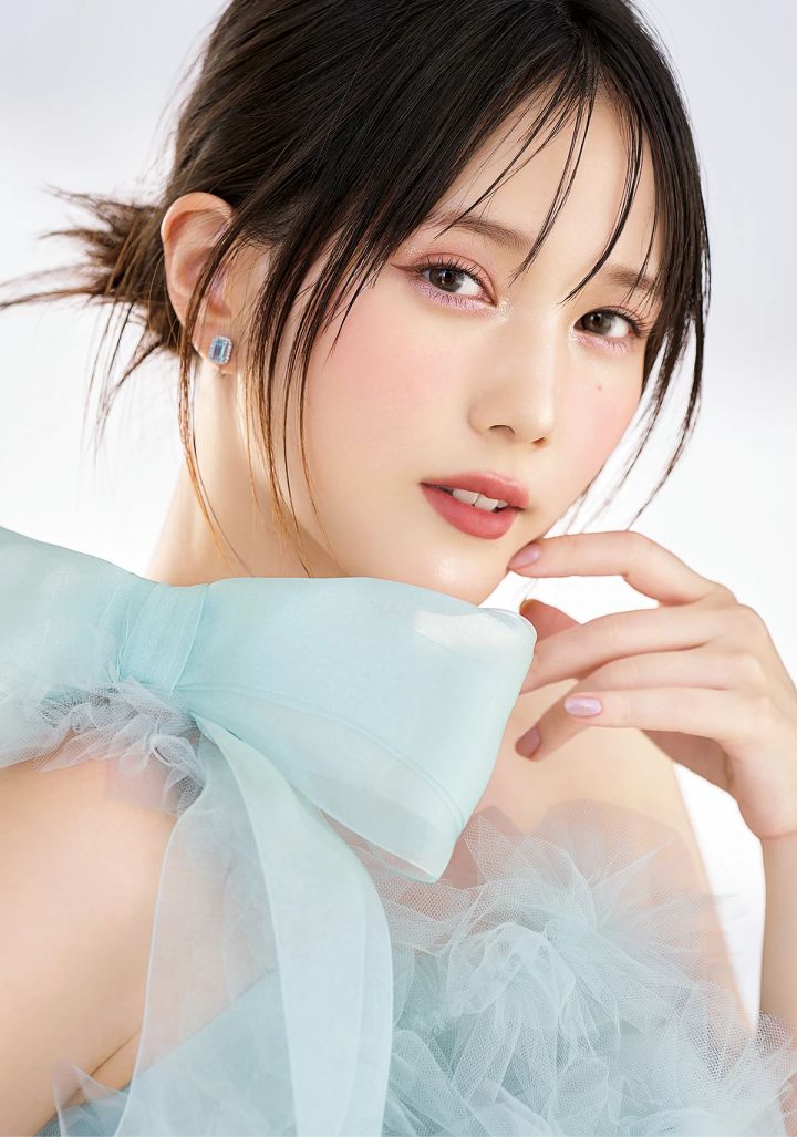 MAQUIA 2025年3月号 本田翼 表紙メイク