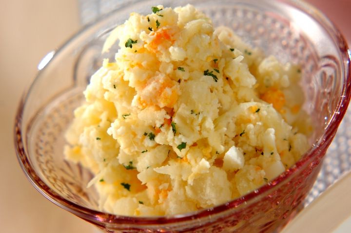 簡単アレンジでおいしい！ゆで卵入りポテトサラダ