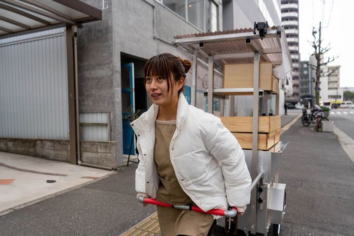 広島市内の商店街を目指す