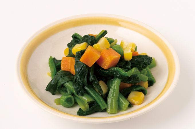 色味を足したいときにも◎「ほうれん草とミックスベジタブルのバター炒め風」のレシピ【最新号からちょっと見せ】の画像1