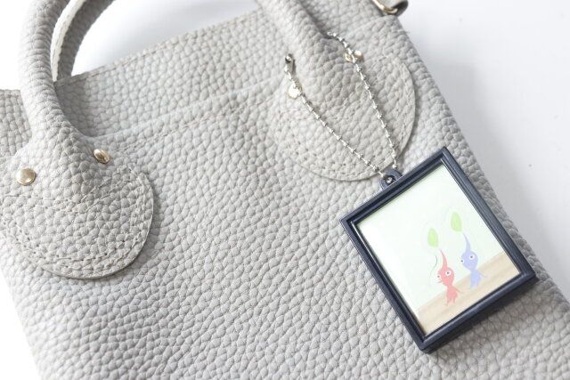 ダイソー ミニフォトフレームキーホルダー 使用例