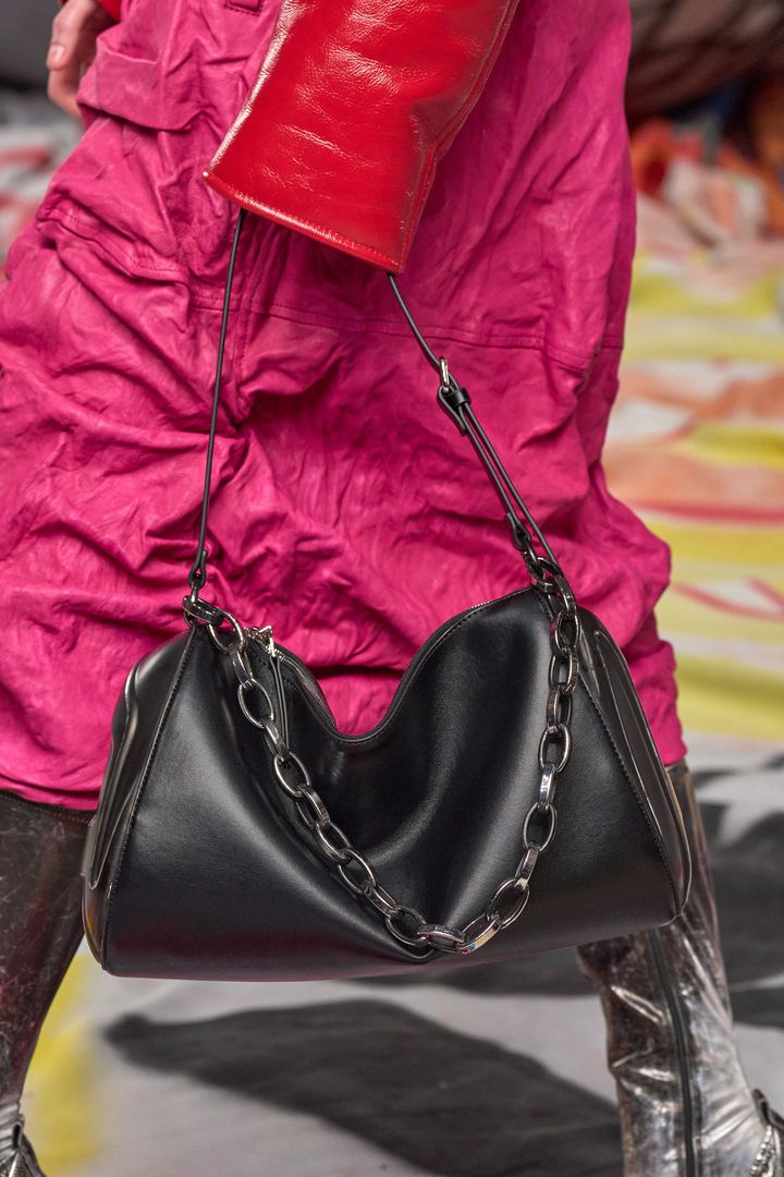 ディーゼル 2025-26年秋冬コレクションより。