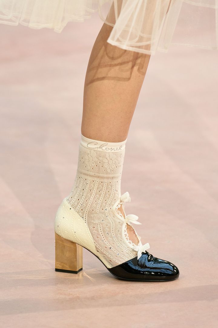 シャネル 2025-26年秋冬コレクションより。