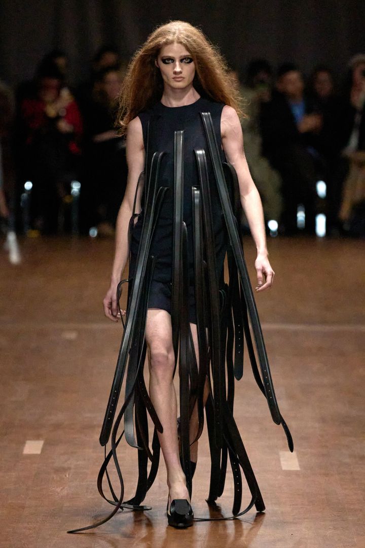 ホダコヴァ 2025-26年秋冬コレクションより。