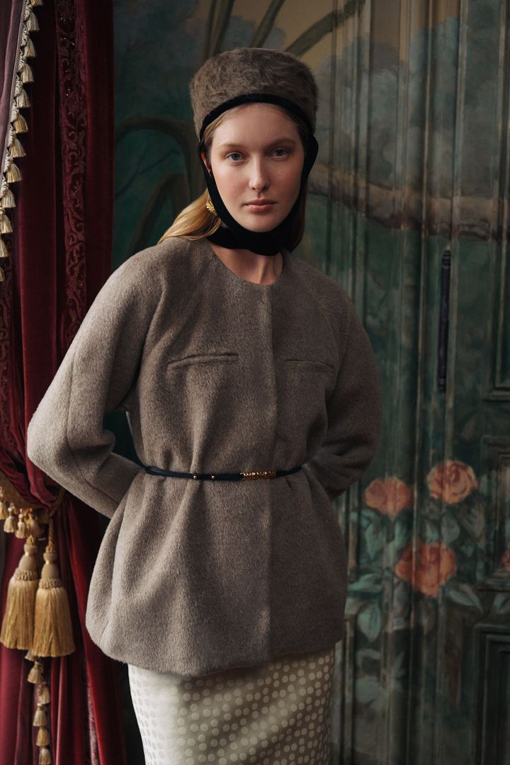 マルカリアン 2025-26年秋冬コレクションより。