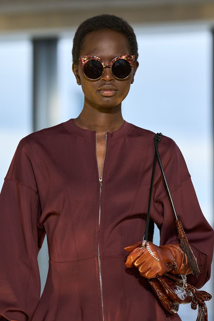 ウラ ジョンソン 2025-26年秋冬コレクションより。