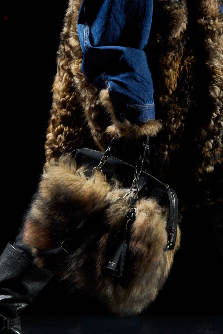 ドルチェ＆ガッバーナ 2025-26年秋冬コレクションより。