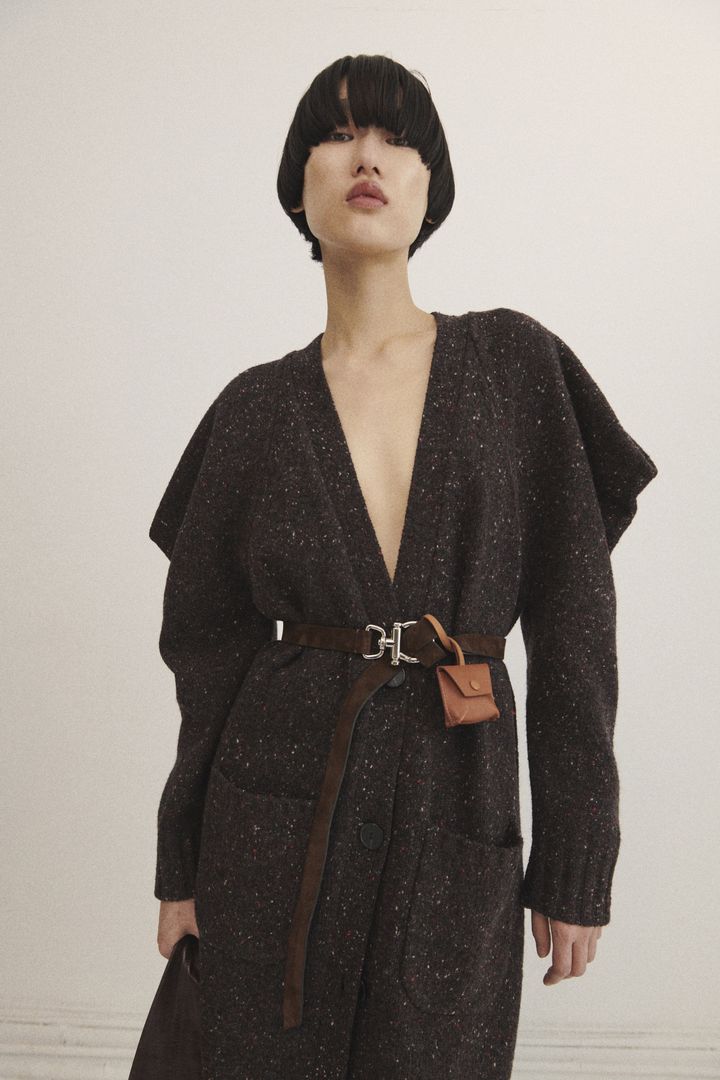 レイチェル コーミー 2025-26年秋冬コレクションより。