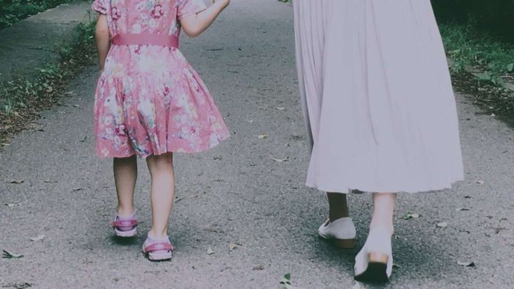 娘と縁日に行った帰りに...（画像はイメージ）