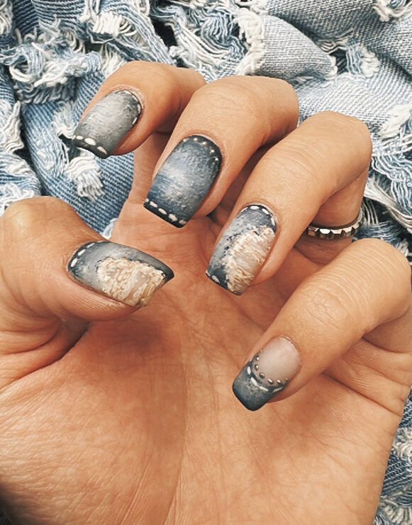 みちょぱ 最近のネイル