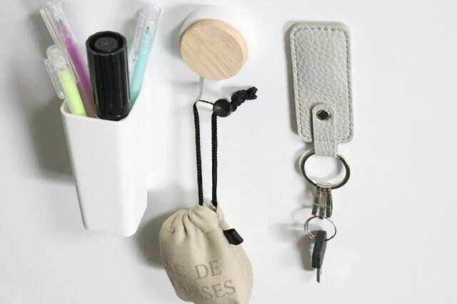 ダイソー レザー調マグネット入キーホルダー（ベーシック）