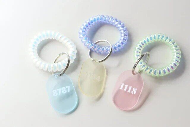 ダイソー スプリングキーホルダー（サウナモチーフ）