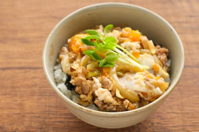 鶏ひき肉の親子丼 完成