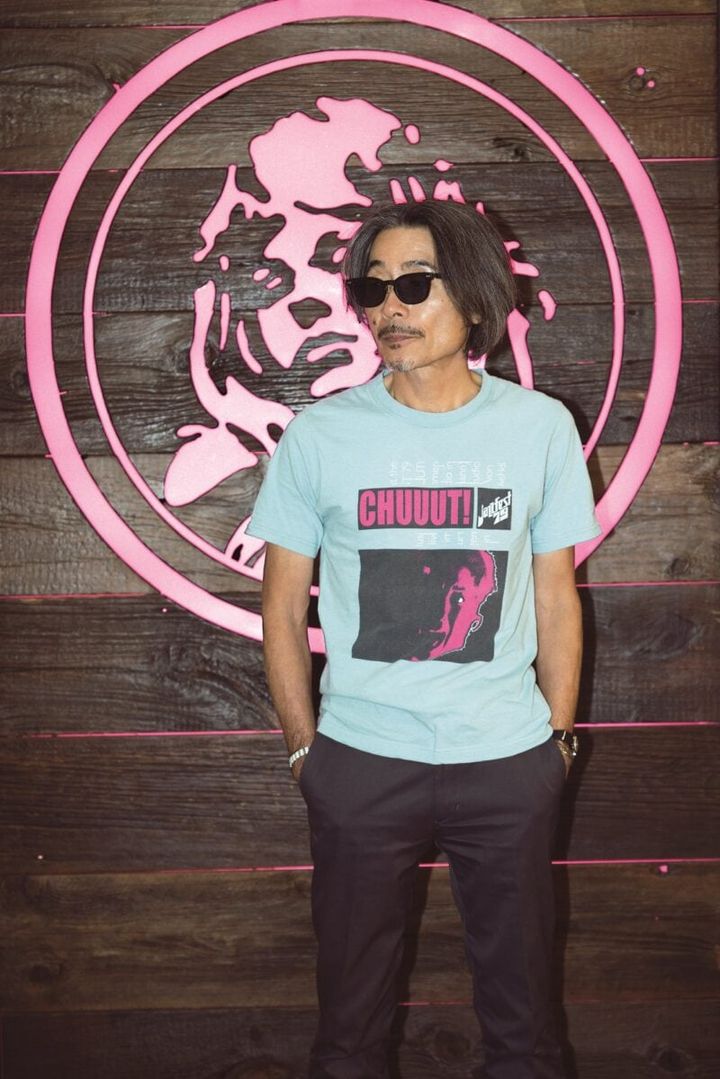 UNDERCOVERのTシャツを着たヒステリックグラマーの北村信彦さん