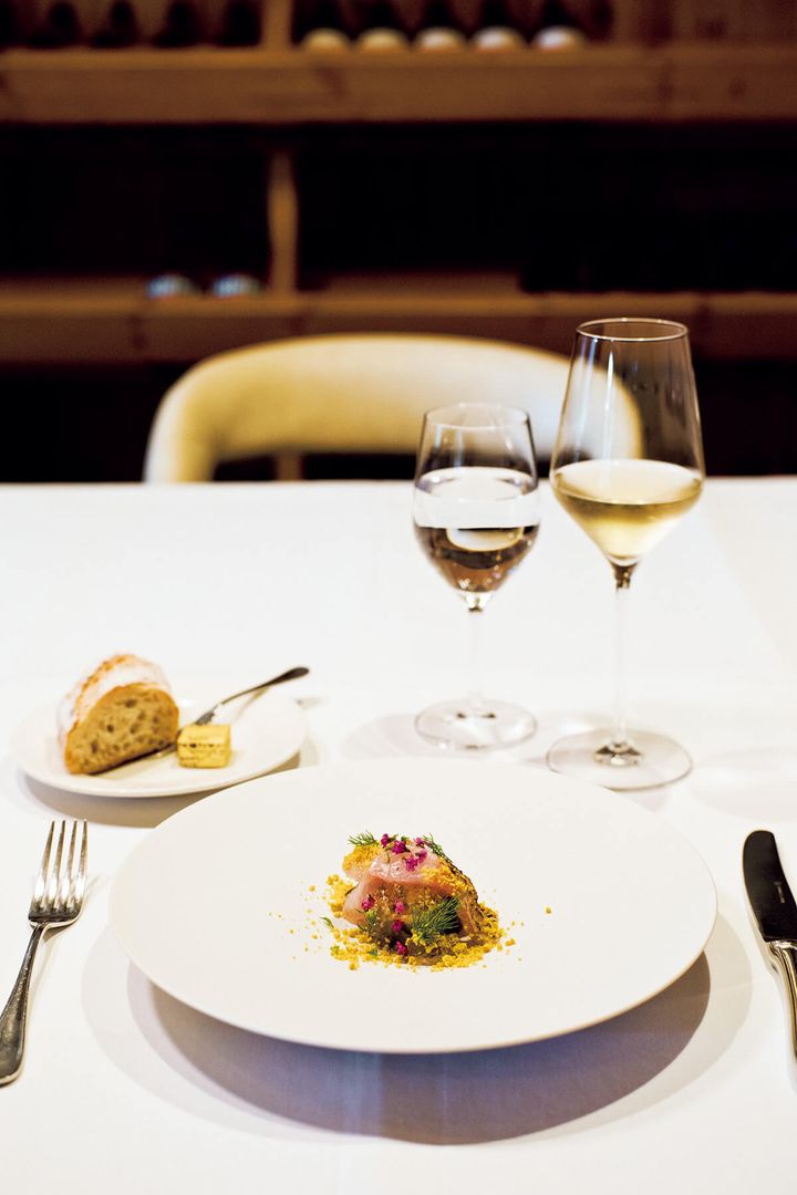 新潟〈カーブドッチ ワイナリーステイ トラヴィーニュ〉ノドグロのブリュレと茄子のコンポート