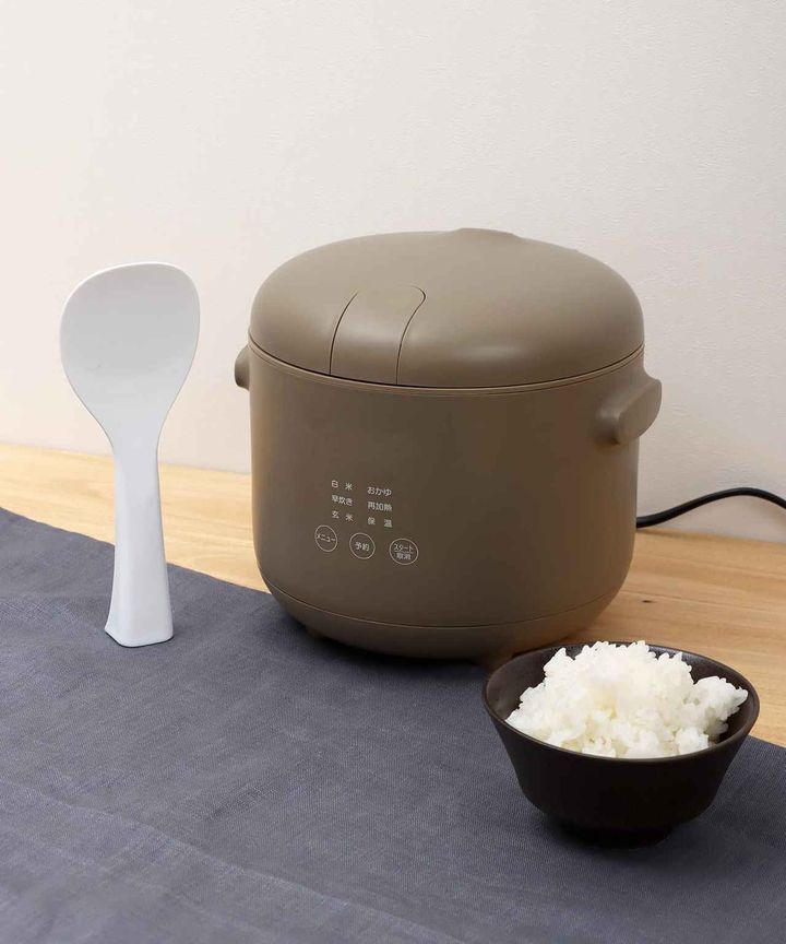 画像1: 出典：3COINS