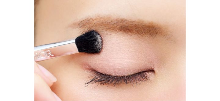 河嶋 希 淡いピンクのピュア盛りミュートメイク