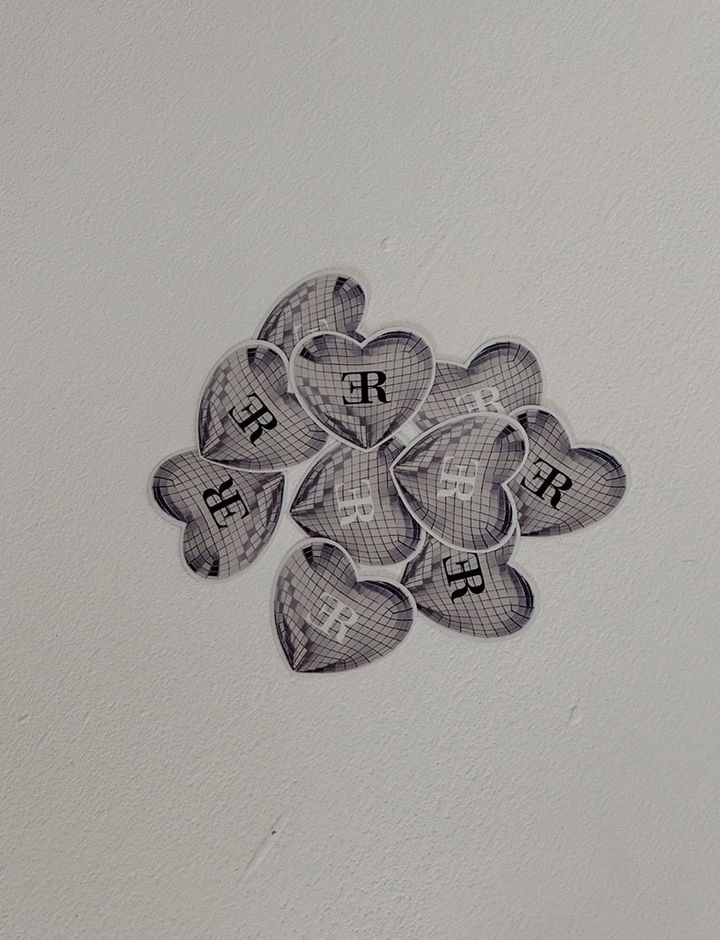 エマ スマホ待ち受け