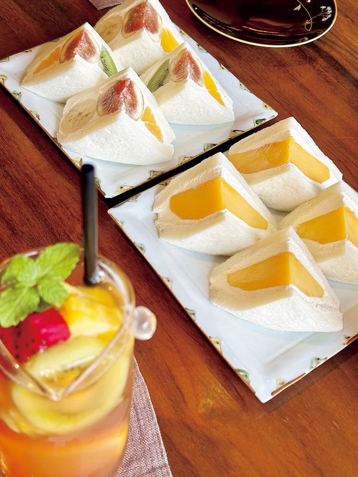 八木アリサ フルーツサンド