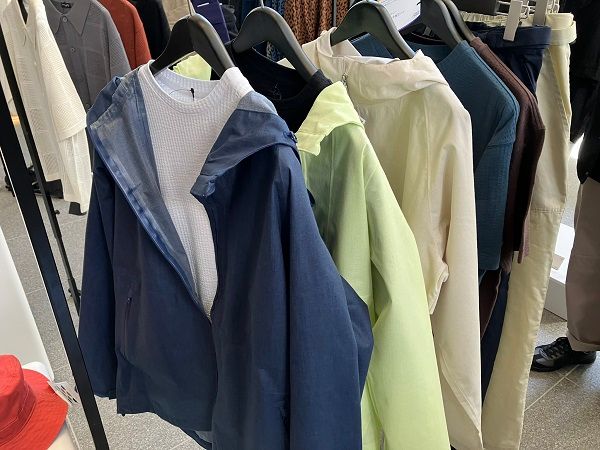 「ワークマンが最強すぎる」高機能なのにコスパ優秀すぎる新商品がキャンプで大活躍！