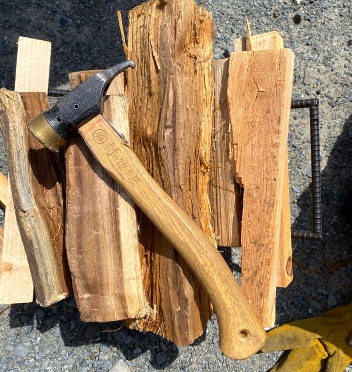 上級キャンパーが実際に使ってる！「村の鍛冶屋」の優秀すぎるおすすめキャンプギア3選