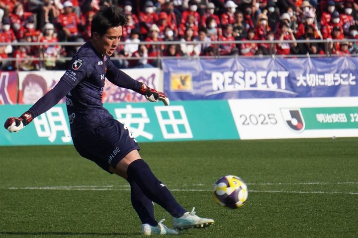 緊急出場でプロデビュー！J2いわきFC大卒ルーキーGK松本崚汰が逆境の中で大健闘「いい緊張感を持ってリラックスできました」